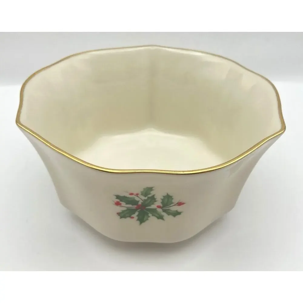 Lenox Holly Berry (Special) Gold Rim Small Octagon Bowl